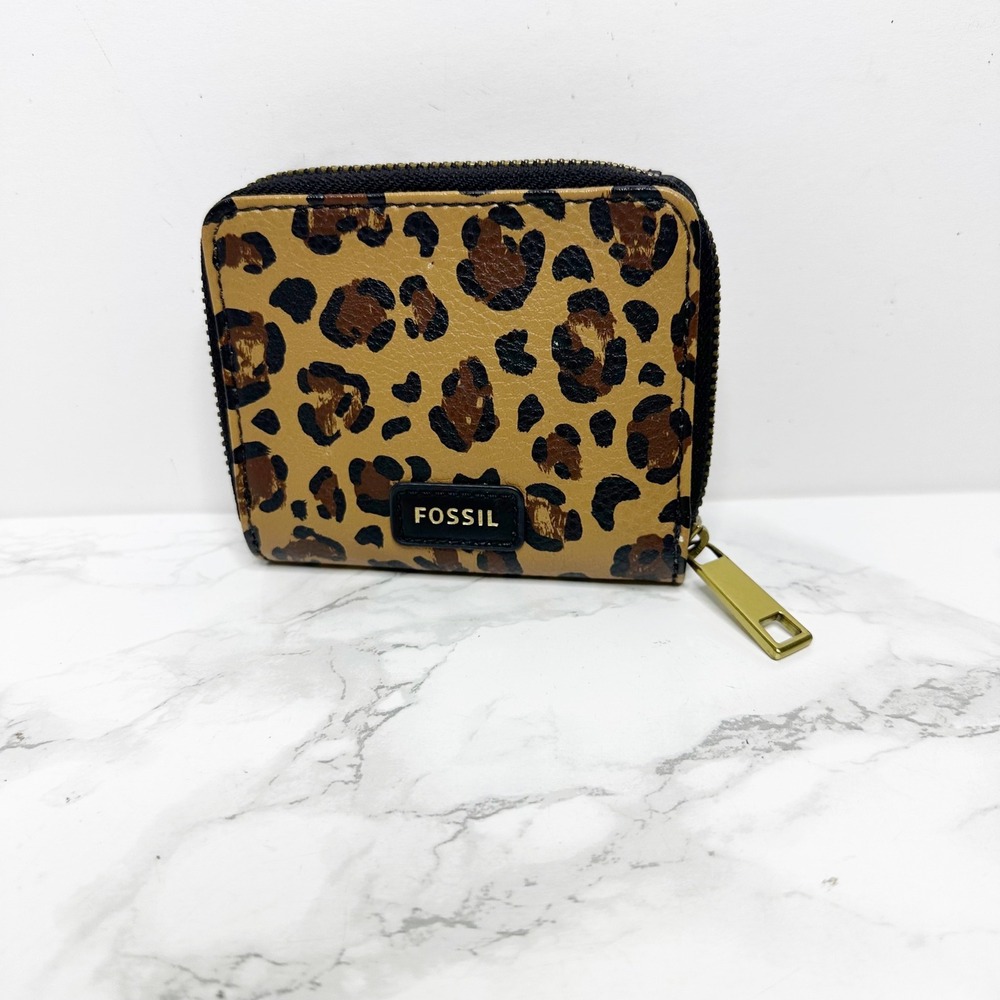Fossil Leopard Print Mini Bifold Wallet Womens Small Tan Brown Good Zip Around